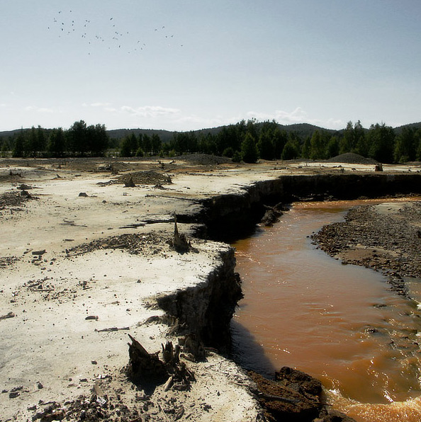 мертвая река в карабаше