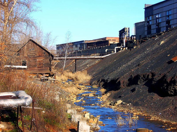 завод в карабаше